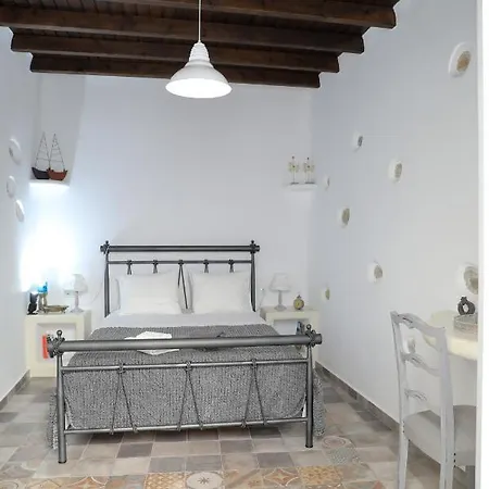 Castle Naxos Апартаменты Naxos City