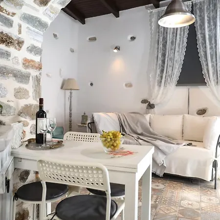 Апартаменты Castle Naxos *